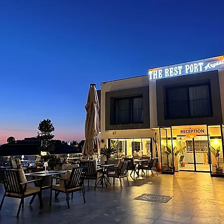 The Rest Port Argento 4* Giris