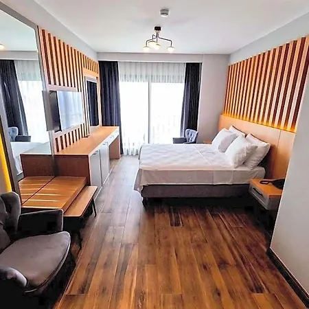 Hotel The Rest Port Argento Giris